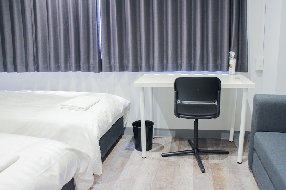 ファミリー ツインルーム シティビュー 客室2 | HOSTEL EstLiLas KANDA