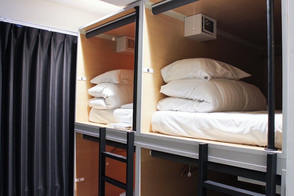 ベーシック 共同ドミトリー 女性限定 禁煙 シティビュー 客室1 | HOSTEL EstLiLas KANDA