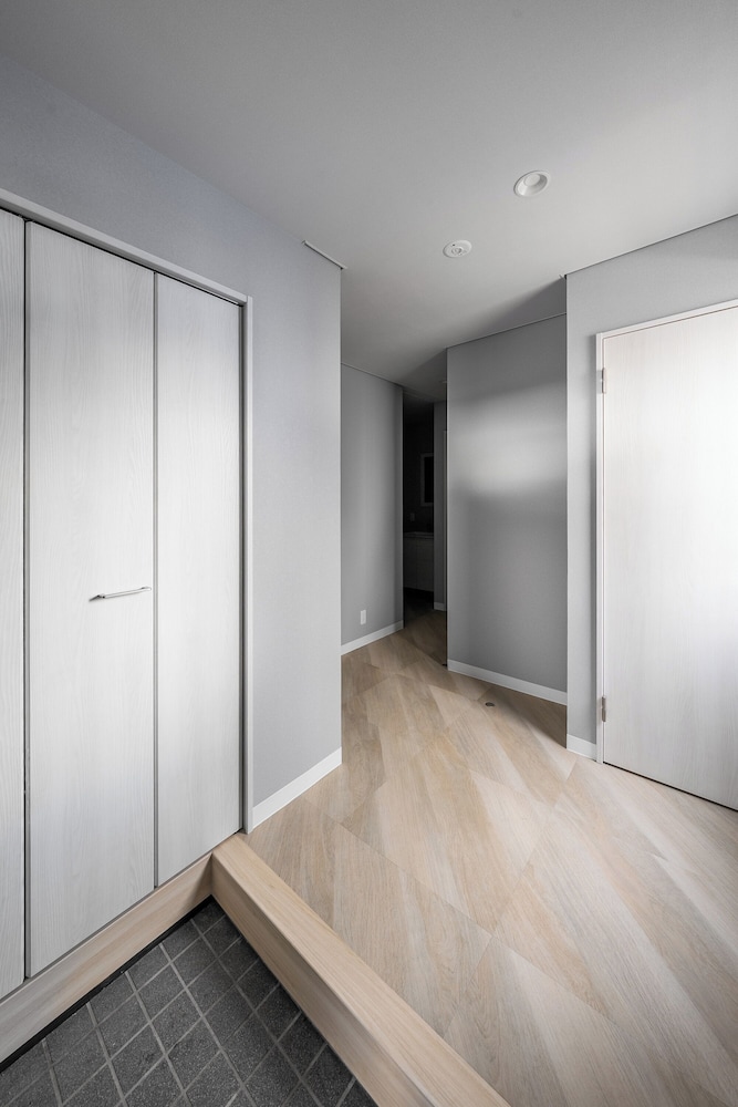 内部エントランス1 | THE KAMUY FURANO