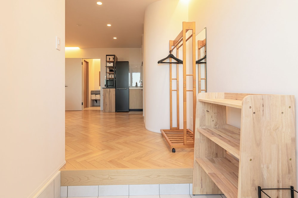 内部エントランス1 | RUSHあわじ荘 CANARIYA - セルフチェックインのみ 内部エントランス1 | RUSHあわじ荘 CANARIYA - セルフチェックインのみ