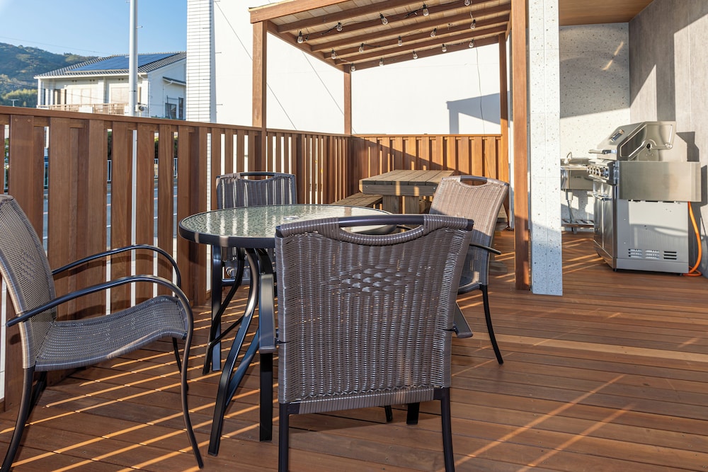 デラックス ヴィラ 禁煙 オーシャンフロント テラス / パティオ0 | RUSHあわじ荘 CANARIYA - セルフチェックインのみ