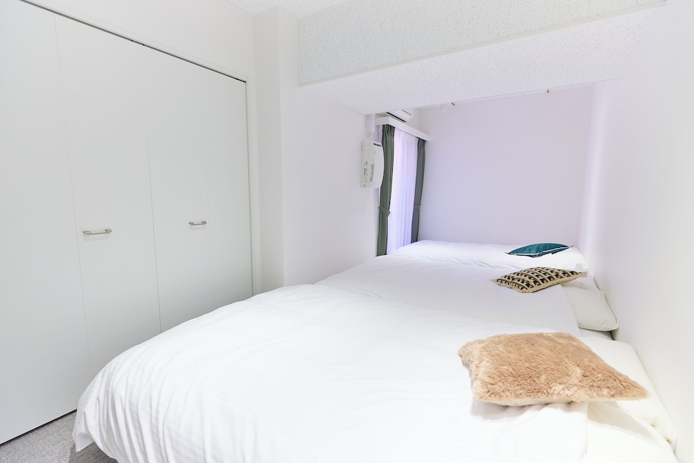 アパートメント 禁煙 (601/6ppl) 客室5 | VORT 山吹町レジデンス