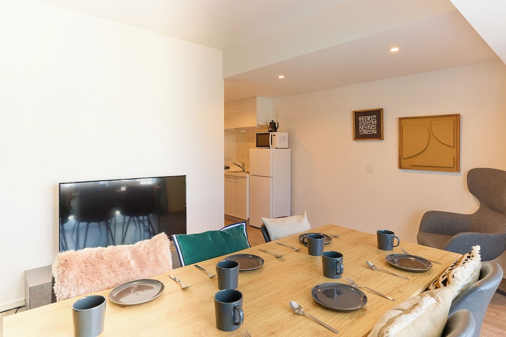 アパートメント 禁煙 (601/6ppl) リビング エリア5 | VORT 山吹町レジデンス