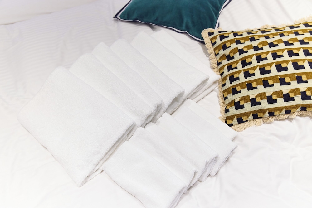 アパートメント 禁煙 (601/6ppl) 客室3 | VORT 山吹町レジデンス