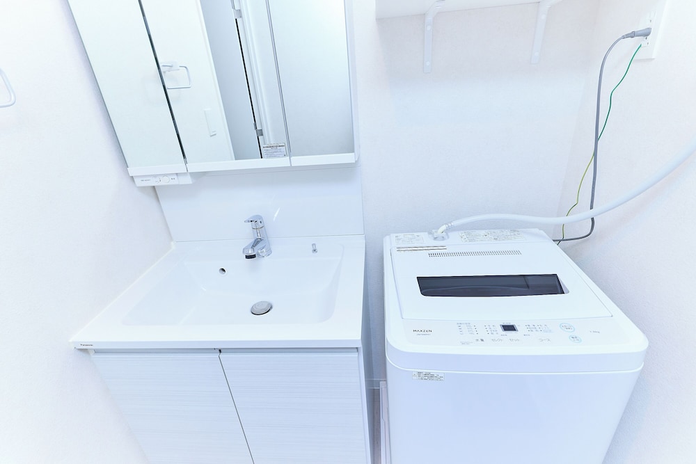 アパートメント 禁煙 (601/6ppl) バスルーム1 | VORT 山吹町レジデンス