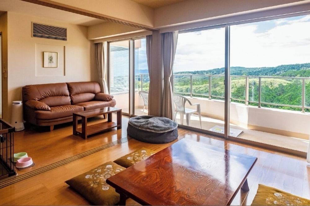 エクスクルーシブ スイート 1 ベッドルーム ペットとの宿泊可 マウンテンビュー 客室3 | シーナリー・リゾート駿河
