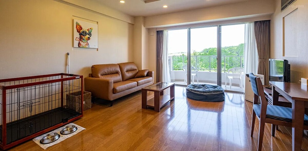 エクスクルーシブ スイート 1 ベッドルーム ペットとの宿泊可 マウンテンビュー 客室2 | シーナリー・リゾート駿河