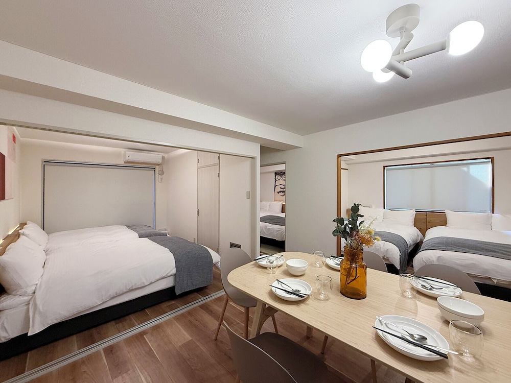 スーペリア アパートメント リビング エリア0 | Hills Kaminoboricho