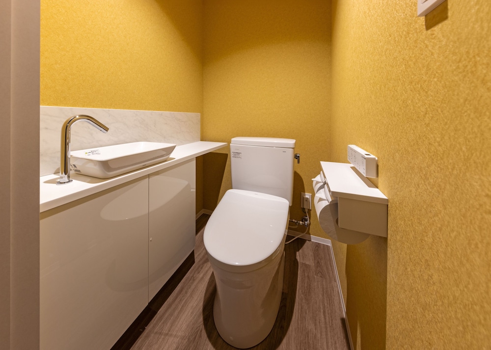 スーペリア ダブルルーム 禁煙 バスルーム0 | THE STILL HOTEL