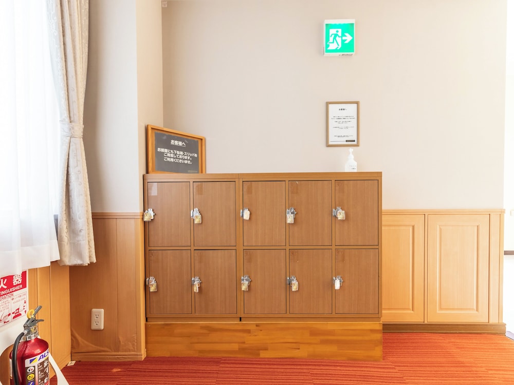 ロッカー1 | 阿波池田駅前ホテルイレブン
