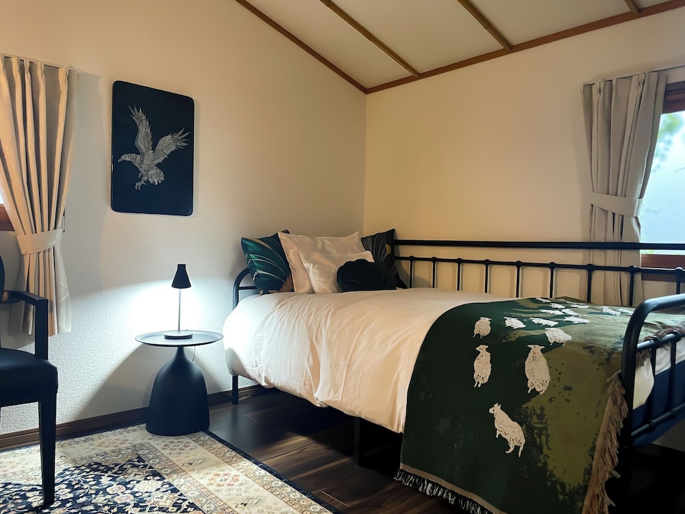 デラックス スイート コートヤードビュー 客室4 | Kokoro No Yado