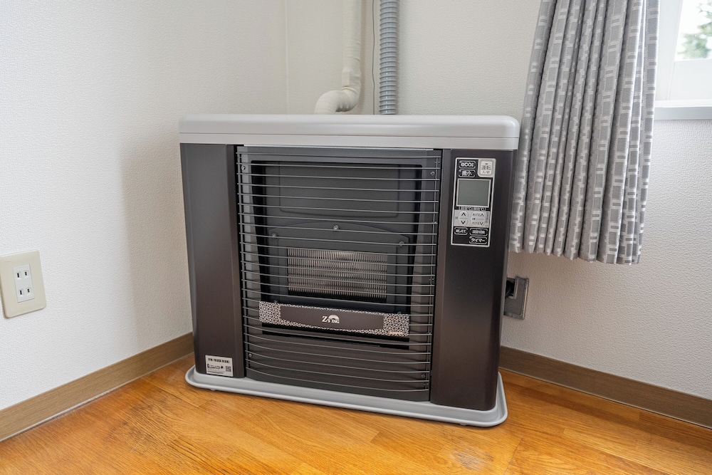 暖房1 | THE VILLAGE 1002