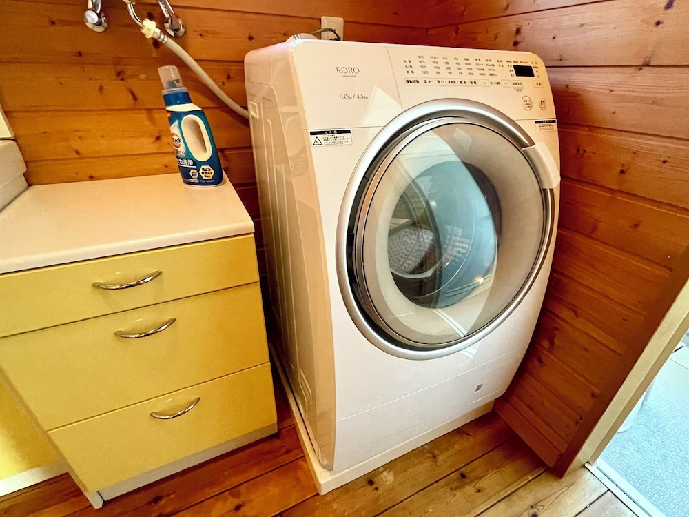 ベーシック アパートメント マウンテンビュー バスルーム3 | Three Peaks House