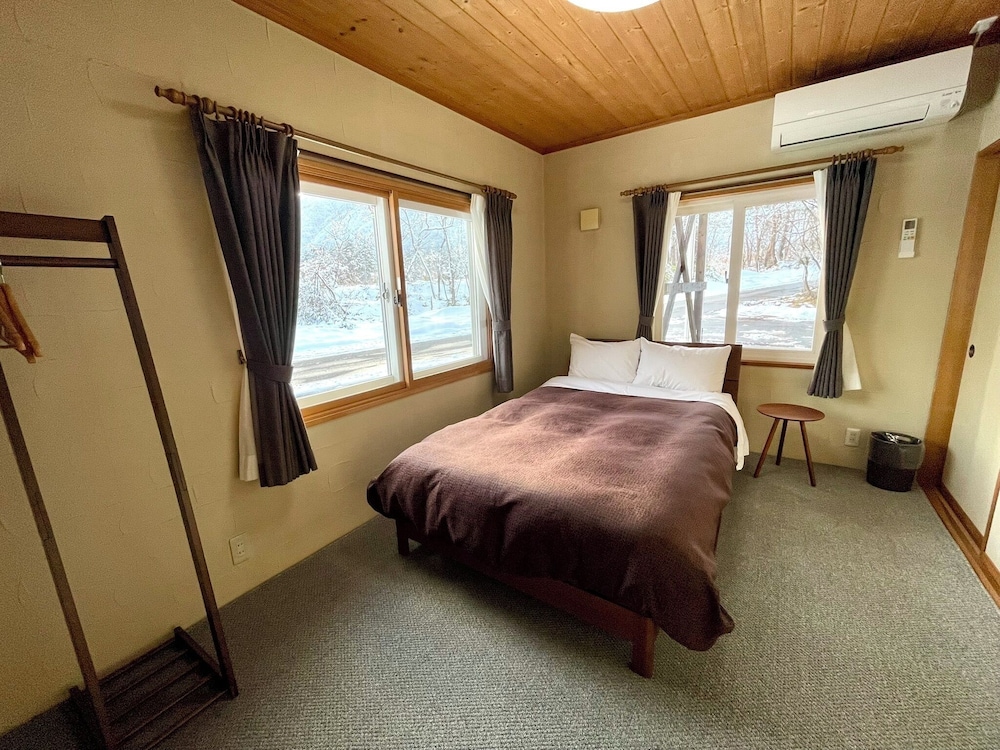 ベーシック アパートメント マウンテンビュー 客室8 | Three Peaks House