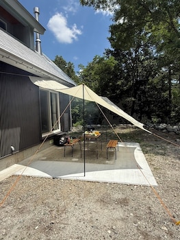 Three Peaks House