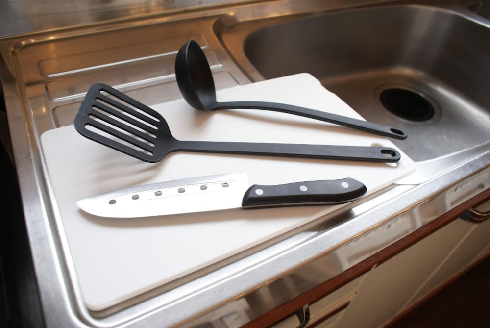 ベーシック アパートメント 禁煙 専用キッチン3 | 大阪築港