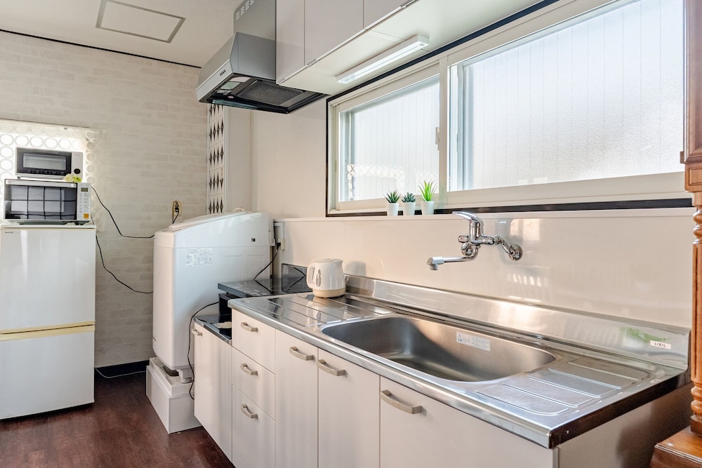 ベーシック アパートメント 禁煙 専用キッチン4 | 大阪築港