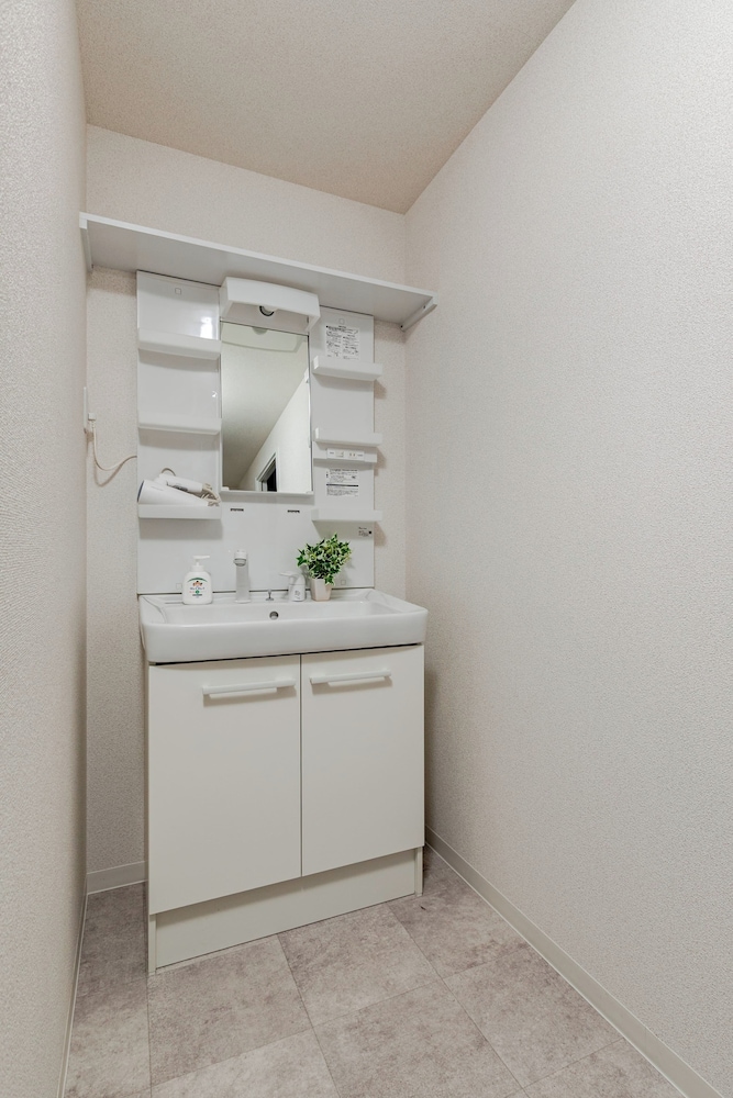 ベーシック アパートメント 禁煙 バスルーム1 | 大阪築港