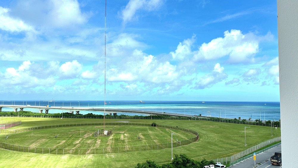 Okinawa SunSea/海が見える2LDK貸切ホテルアパート/那覇空港から車で20分 ビーチ / オーシャン ビュー0 | Vent Du Vent