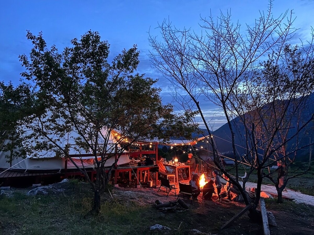 ファミリー テント マウンテンビュー | ties Camp Ground Nagiso