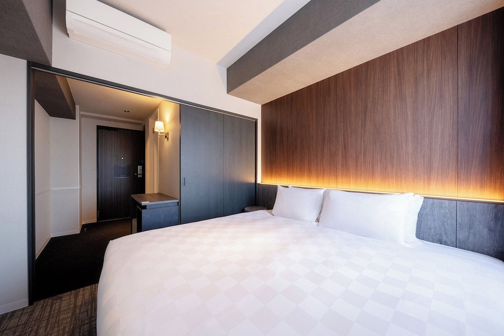 スタンダード ルーム キングベッド 1 台 禁煙 客室1 | ザ・ワンファイブ大阪新世界