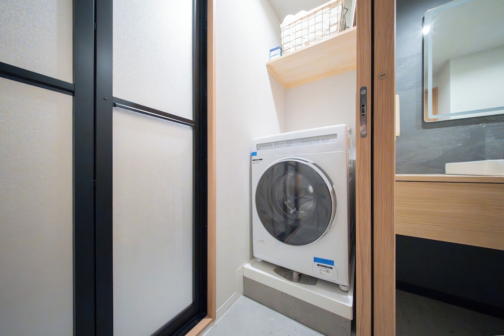 ファミリー スイート 2 ベッドルーム 禁煙 専用バスルーム バスルーム2 | MARUMI HOTEL Uguisudani