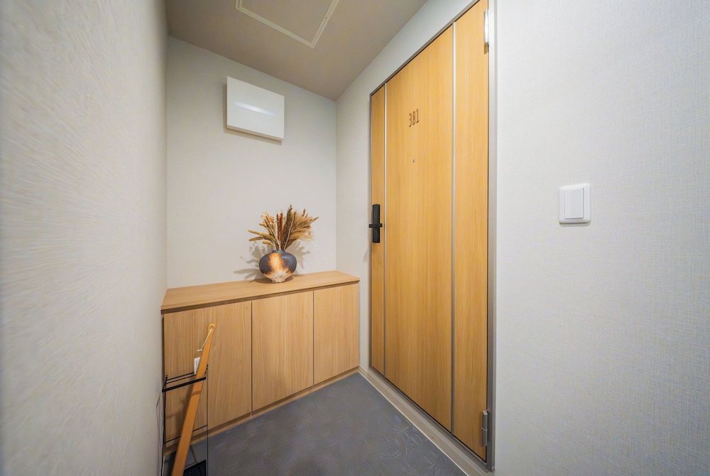 ファミリー スイート 2 ベッドルーム 禁煙 専用バスルーム 客室1 | MARUMI HOTEL Uguisudani