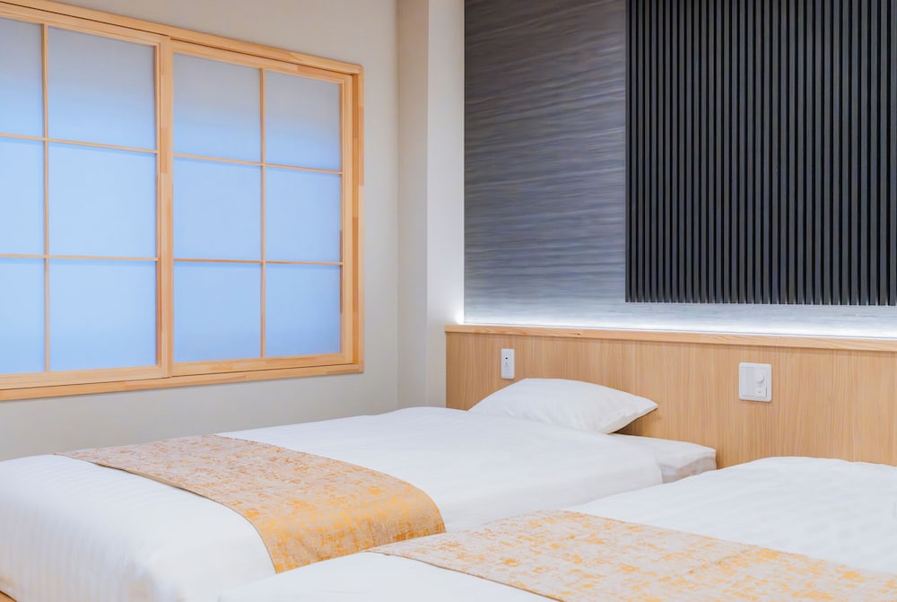 ファミリー スイート 2 ベッドルーム 禁煙 専用バスルーム 客室3 | MARUMI HOTEL Uguisudani