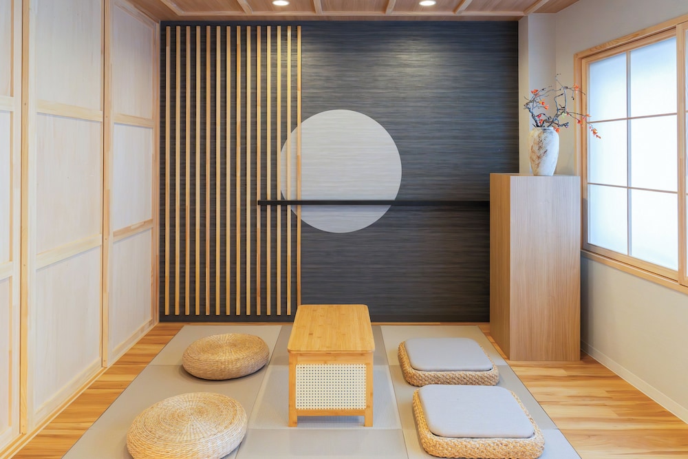 スーペリア スイート 2 ベッドルーム 禁煙 専用バスルーム 客室3 | MARUMI HOTEL Uguisudani