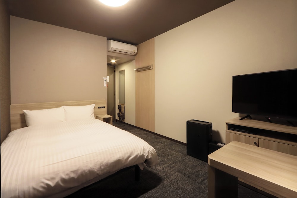 セミダブルルーム 禁煙 | ホテルルートイン大牟田