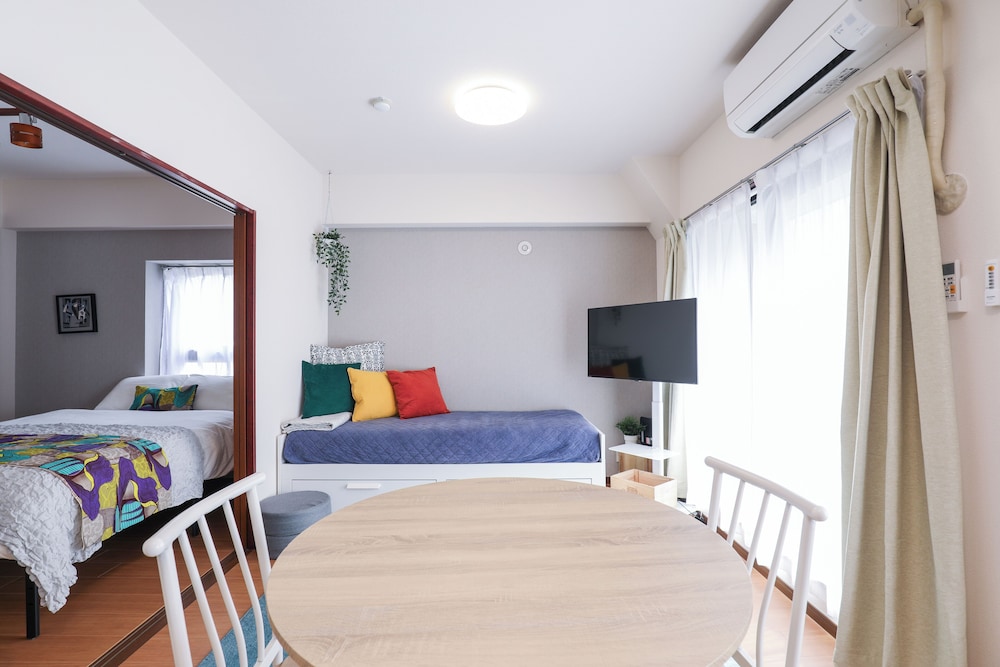 アパートメント ダブルベッド 1 台ソファーベッド付き 禁煙 リビング エリア3 | グランデエス　天神