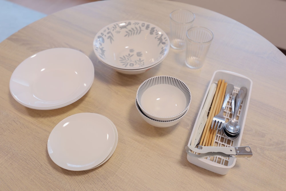 アパートメント ダブルベッド 1 台ソファーベッド付き 禁煙 専用キッチン4 | グランデエス　天神