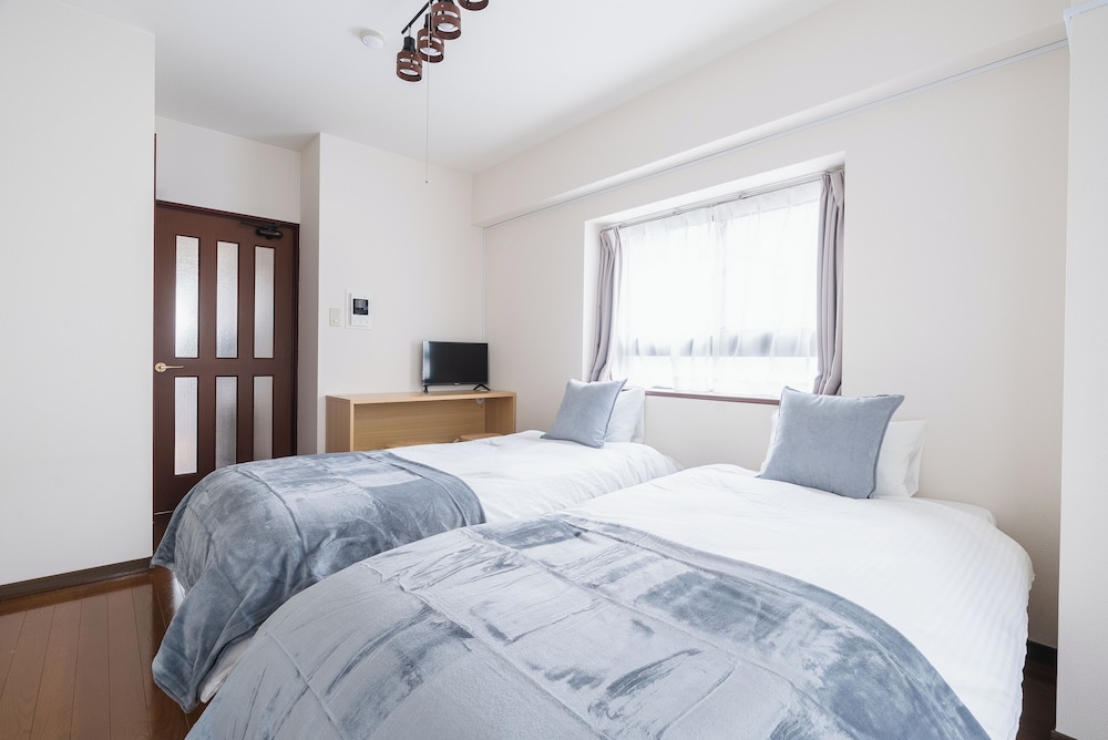 スタンダード ツインルーム バルコニー 客室4 | グランデエス　天神