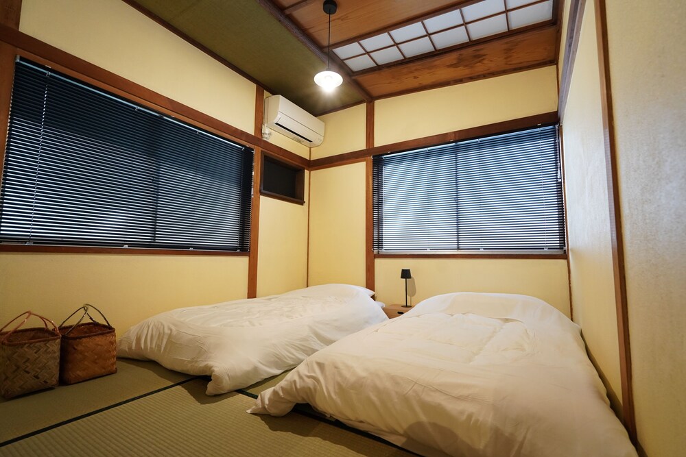 エコノミー ツインルーム 客室1 | 宿屋GONDO aioi