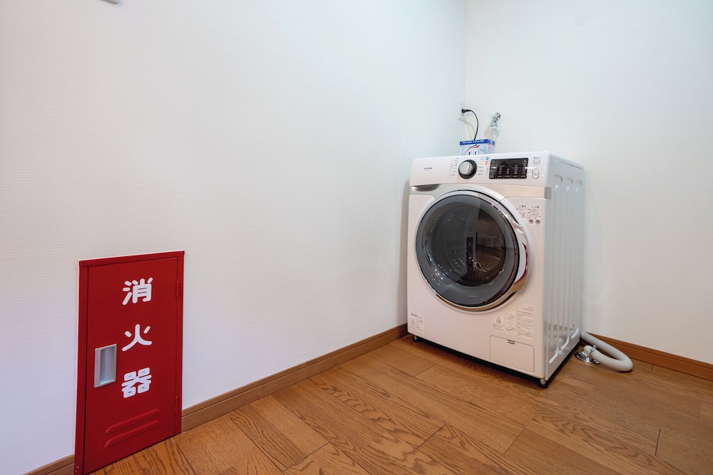 ファミリー トリプルルーム 内装0 | Coto