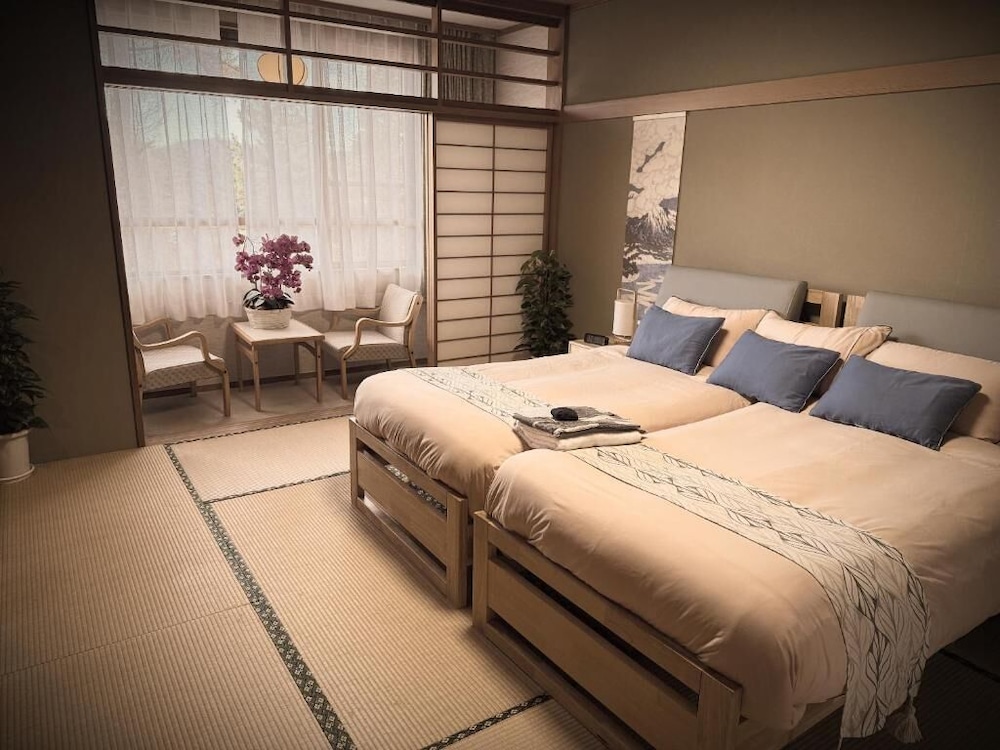 エグゼクティブ ダブルまたはツインルーム ガーデンビュー | Sansui Resort 山中湖