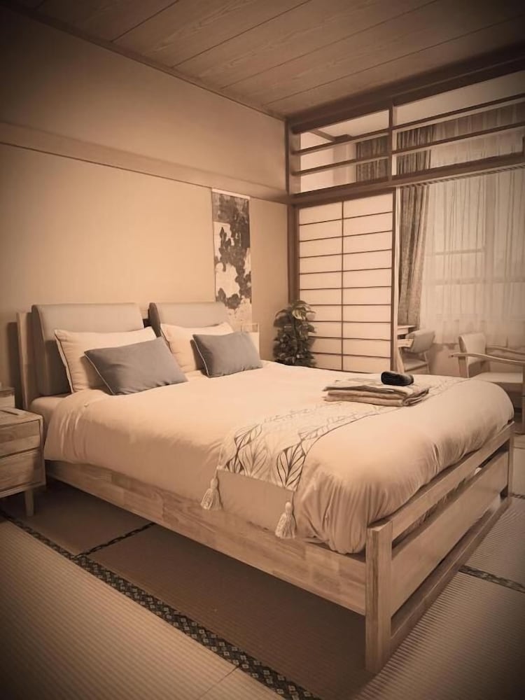 デラックス ダブルルーム ガーデンビュー 客室1 | Sansui Resort 山中湖