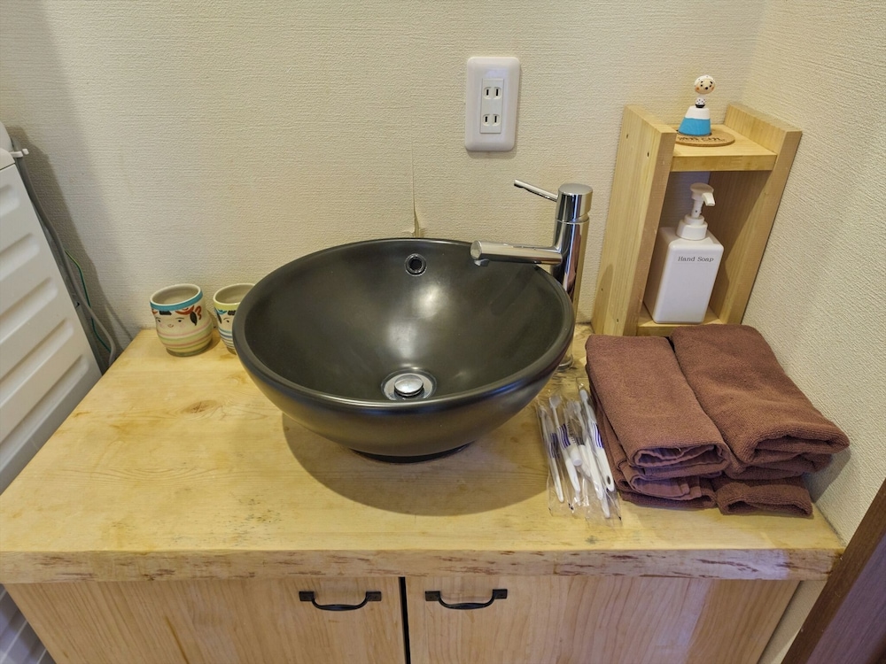 ベーシック アパートメント バスルーム1 | 宿家 浅草 こけし庵