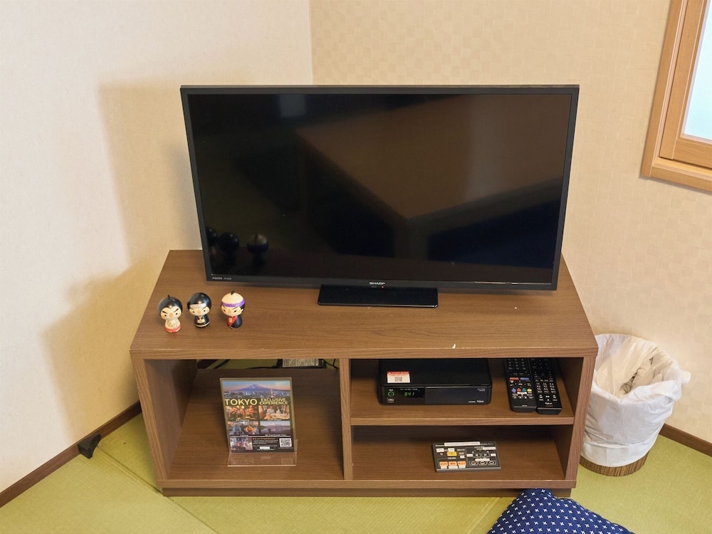 ベーシック アパートメント リビング エリア5 | 宿家 浅草 こけし庵