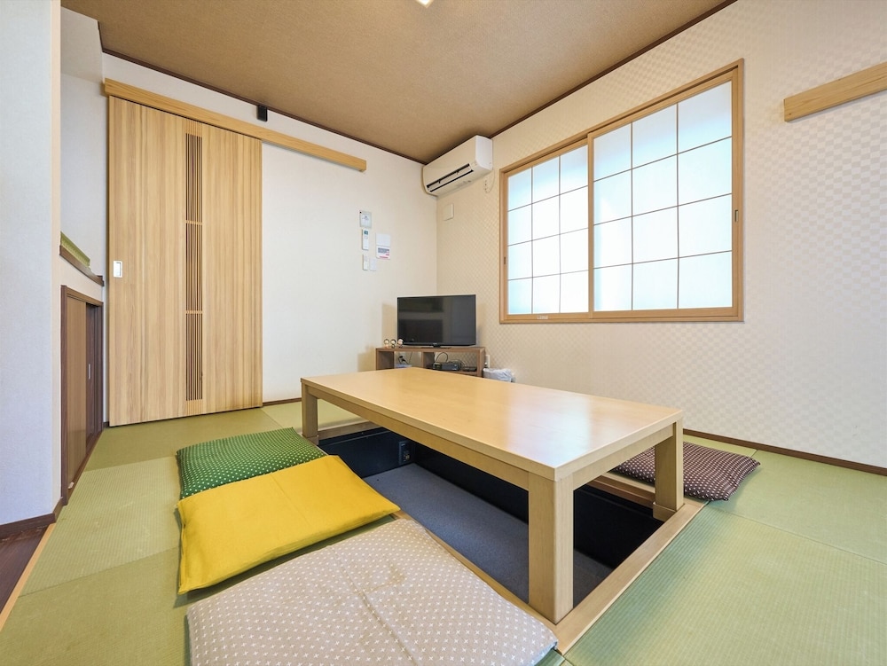 ベーシック アパートメント リビング エリア4 | 宿家 浅草 こけし庵