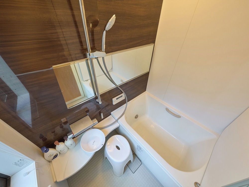 ベーシック アパートメント バスルーム10 | 宿家 浅草 こけし庵