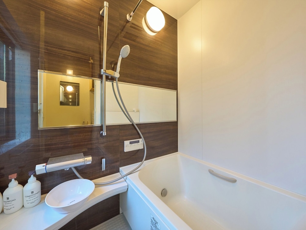 ベーシック アパートメント バスルーム3 | 宿家 浅草 こけし庵