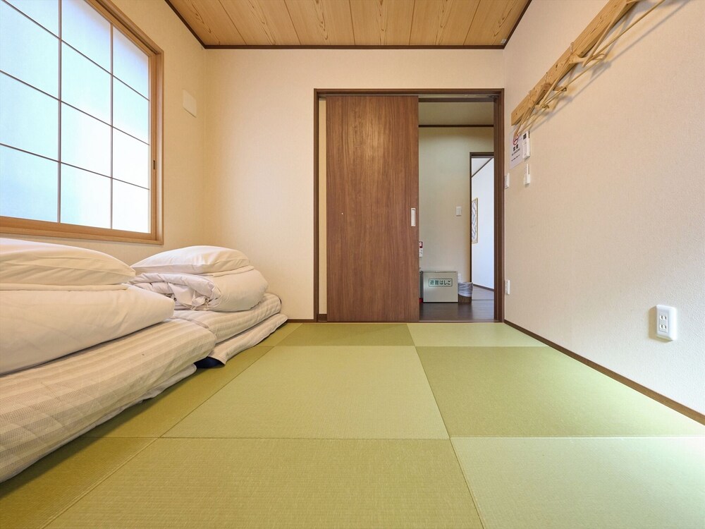 ベーシック アパートメント 客室13 | 宿家 浅草 こけし庵