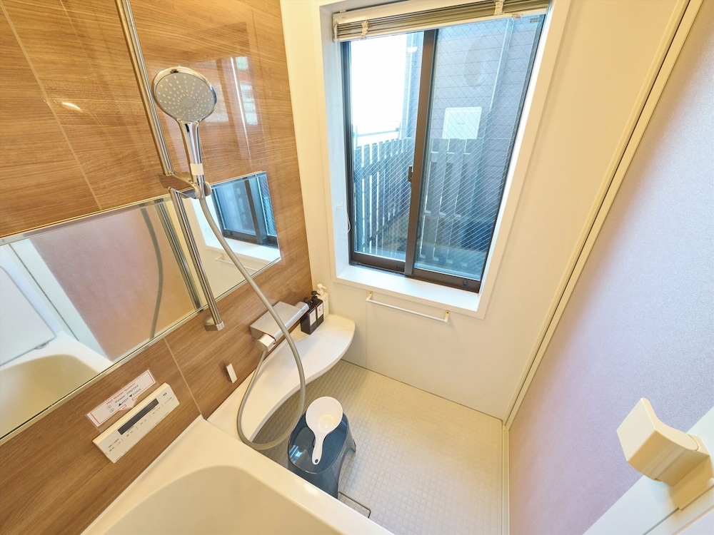 ベーシック アパートメント バスルーム13 | 宿家 浅草 だるま庵