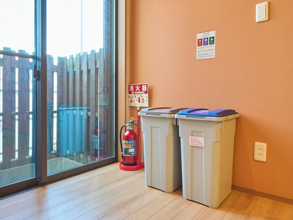 ベーシック アパートメント リビング エリア4 | 宿家 浅草 だるま庵