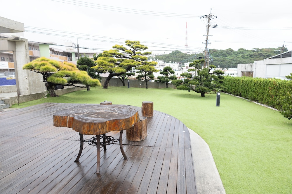 屋外ダイニングエリア1 | Urban View Villa