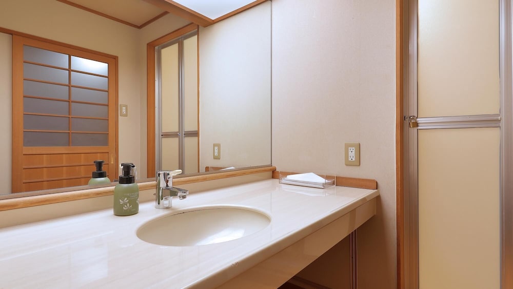 和室 禁煙 客室2 | SHIN湯治 HOTEL LULUD