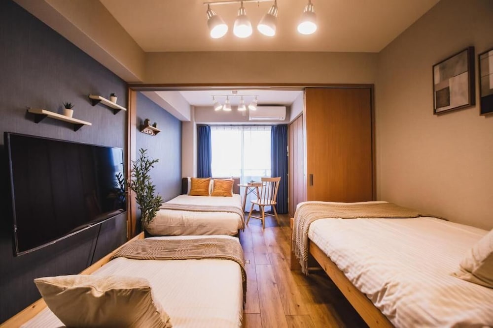 プレミアム アパートメント バルコニー シティビュー 客室3 | R Residences Namba South 1