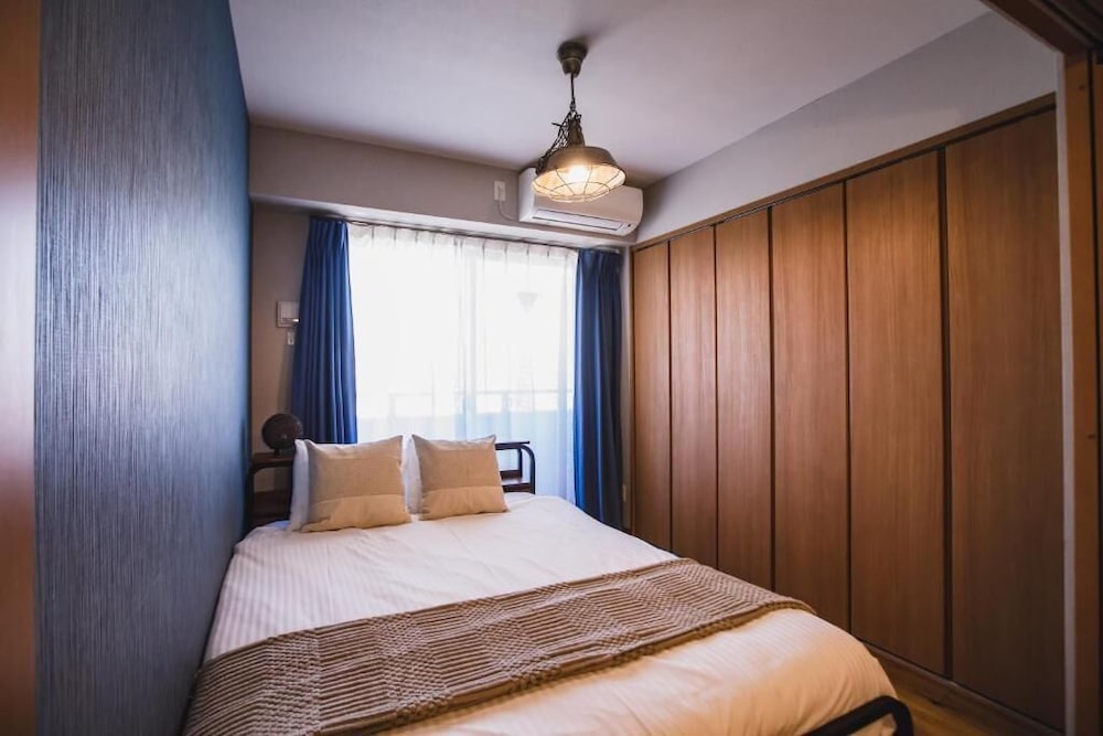 プレミアム アパートメント バルコニー シティビュー 客室1 | R Residences Namba South 1