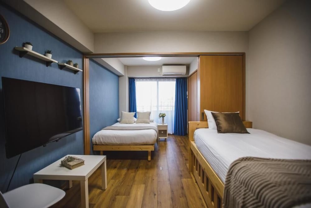 プレミアム アパートメント バルコニー シティビュー 客室2 | R Residences Namba South 1